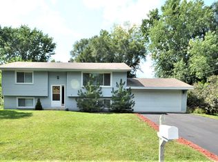 3235 Random Rd, Eagan, MN 55121