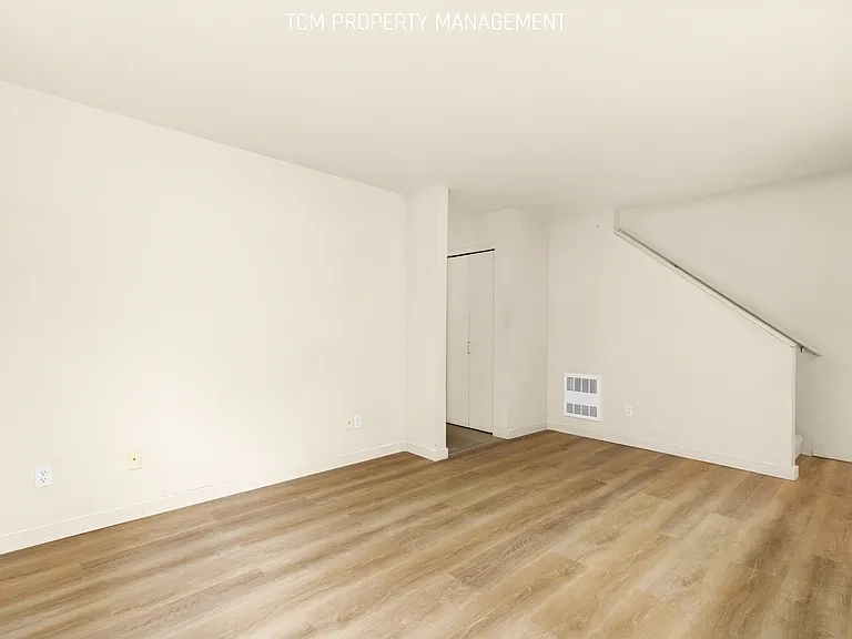 2954 S Frontenac St — Photo 4