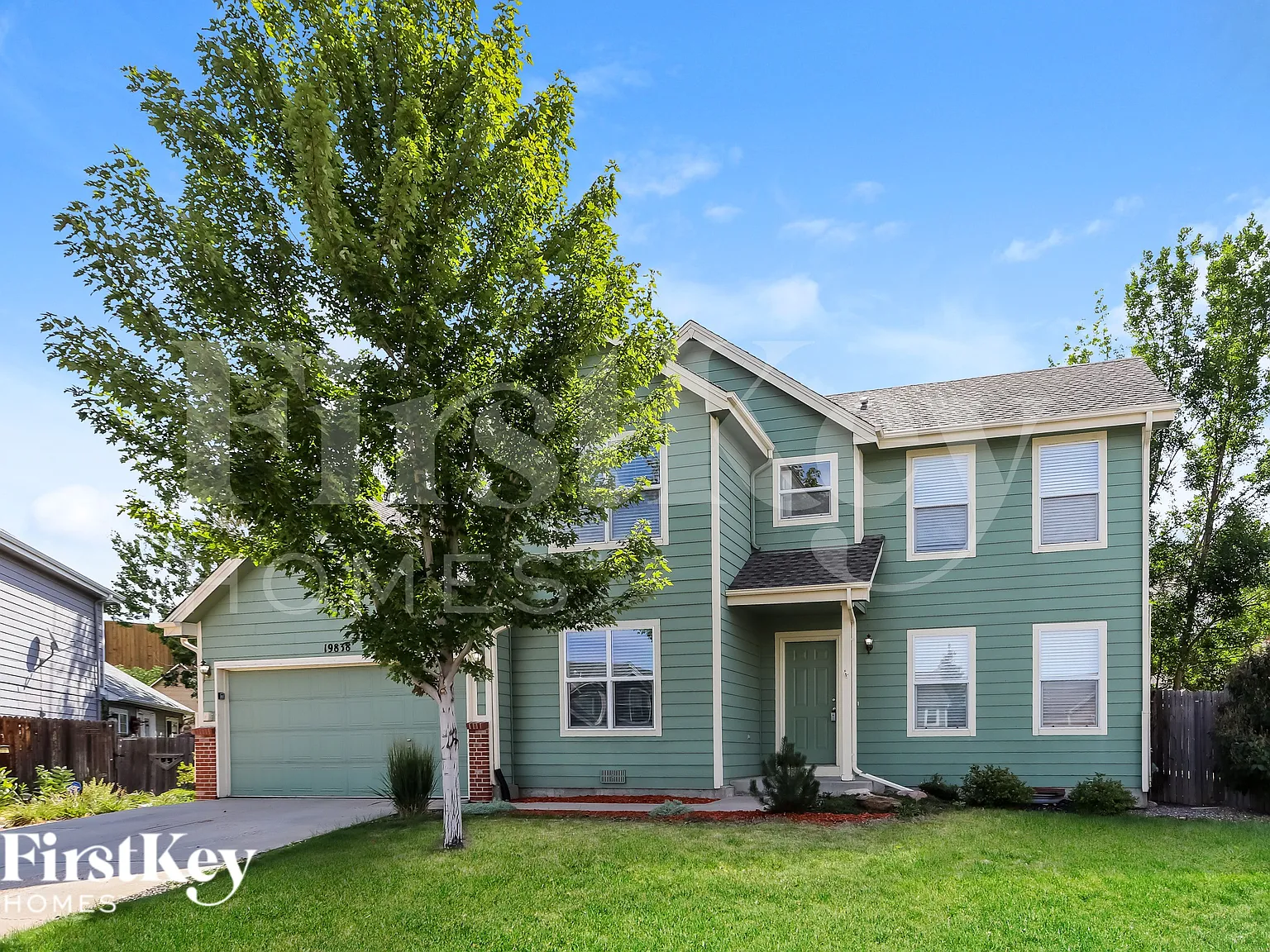 3 bed, 2.5 bath, 1524 sqft, $3,150 — Photo 2