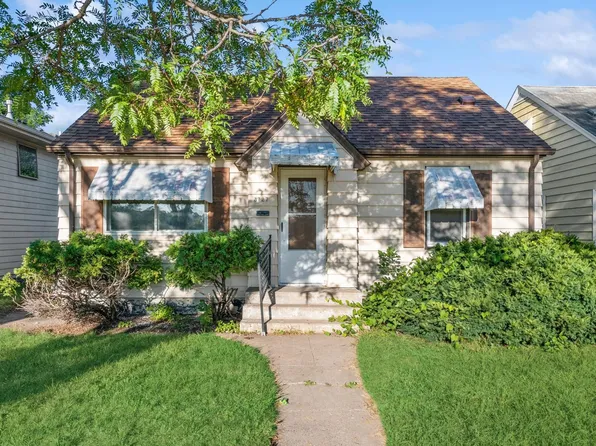 3727 Lee Ave N, Robbinsdale, MN 55422