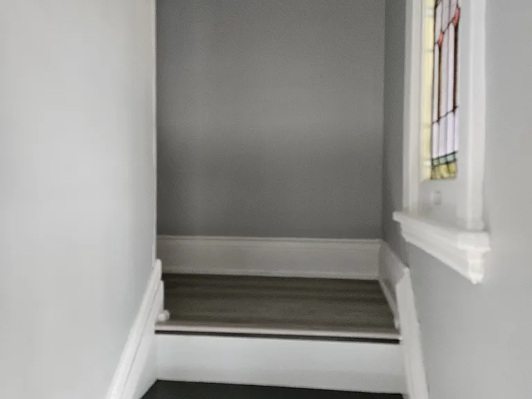 214 Rosslyn Ave S #2 — Photo 12