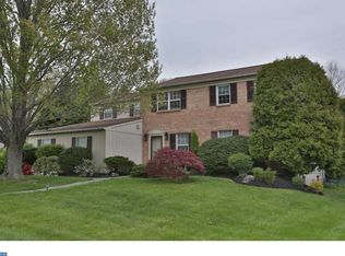 1353 Pinetown Rd, Fort Washington, PA 19034