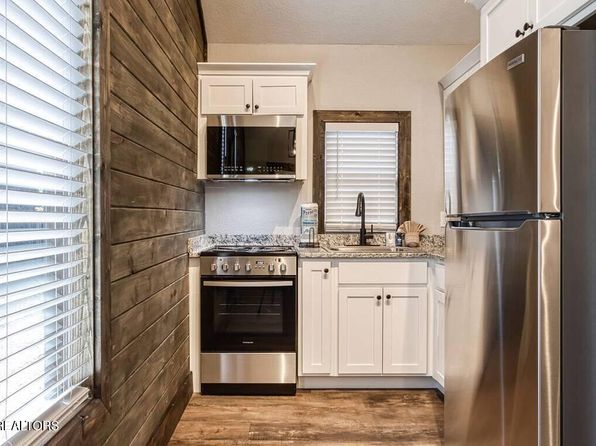 1120 Tanrac Trl, Gatlinburg, TN 37738