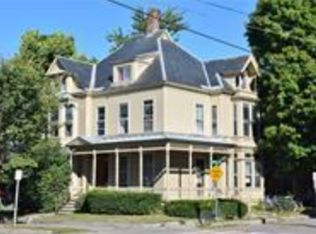 210 Pearl St APT 1E, Burlington, VT 05401