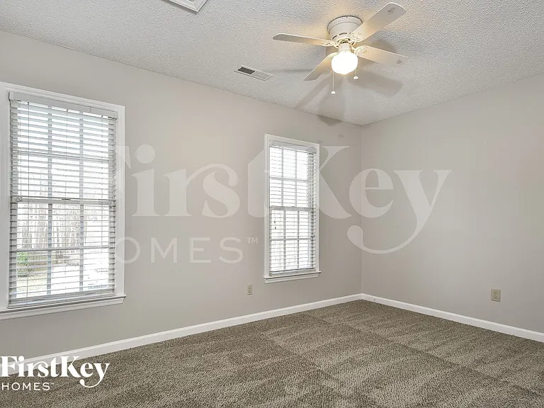 6980 Avenbury Cir — Photo 10
