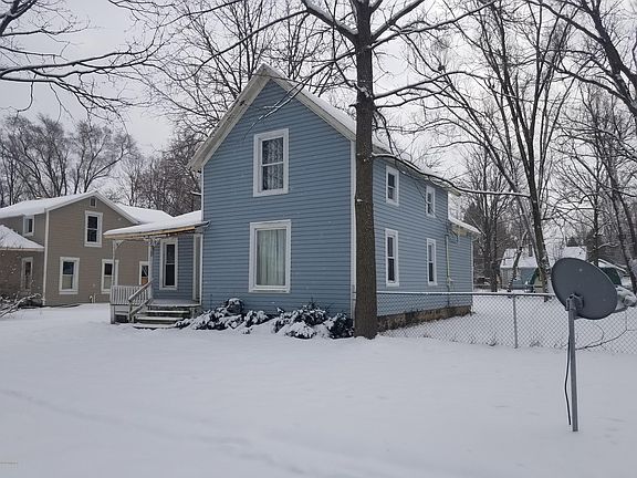 3rd image of 714 E Grand St