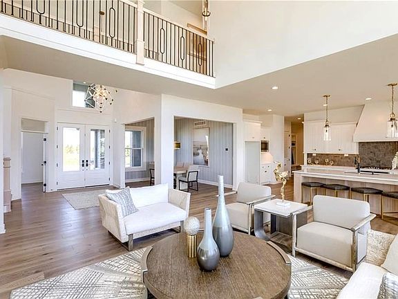 7th image of this home