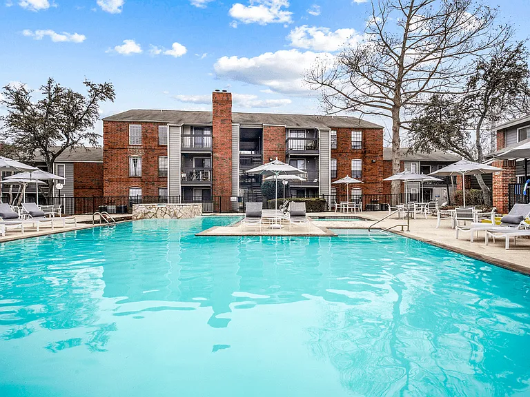 Landmark at Prescott Woods Apartment Homes — Photo 6