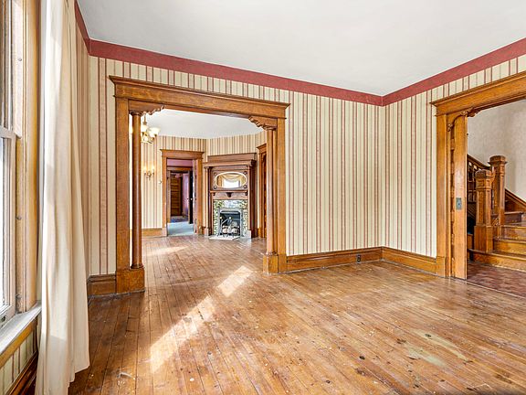 5th image of 31 Garrison Ave