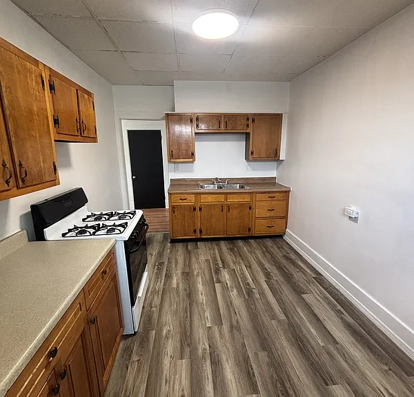 809 Broadway Ave #2 — Photo 6