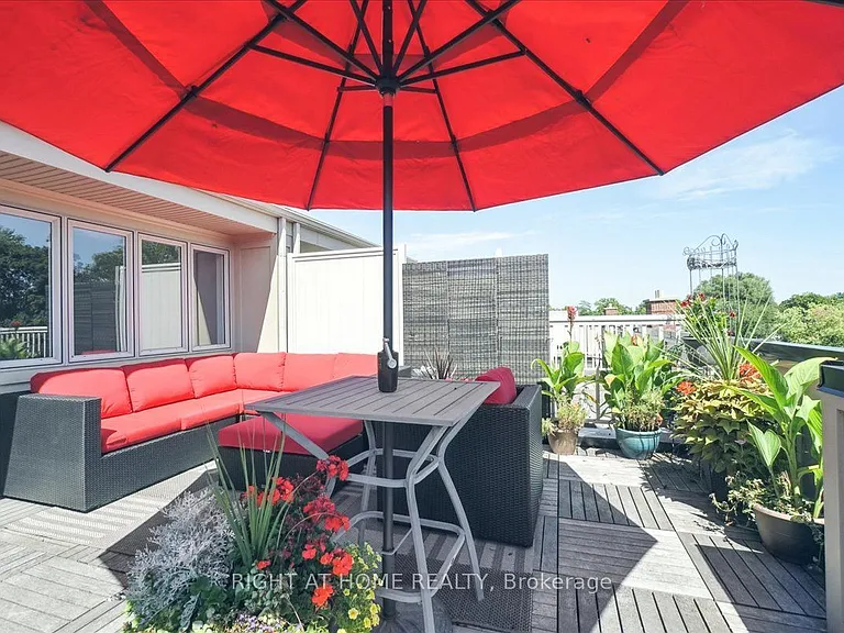99 Brant St #7 — Photo 29
