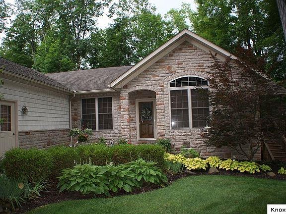 2nd image of 627 Courtland Dr