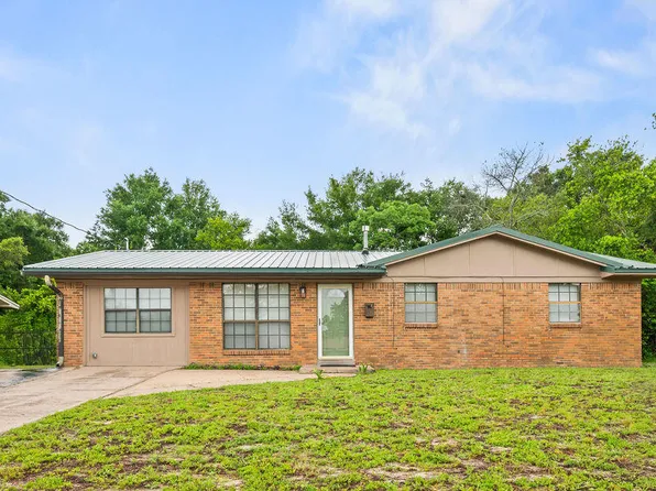 181 Miramar St, Mary Esther, FL 32569