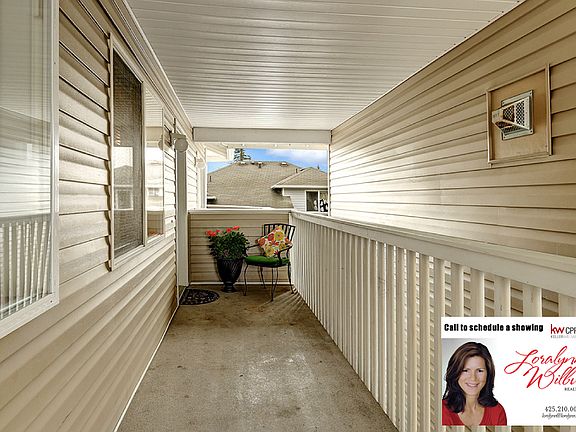 3rd image of 15101 Admiralty Way