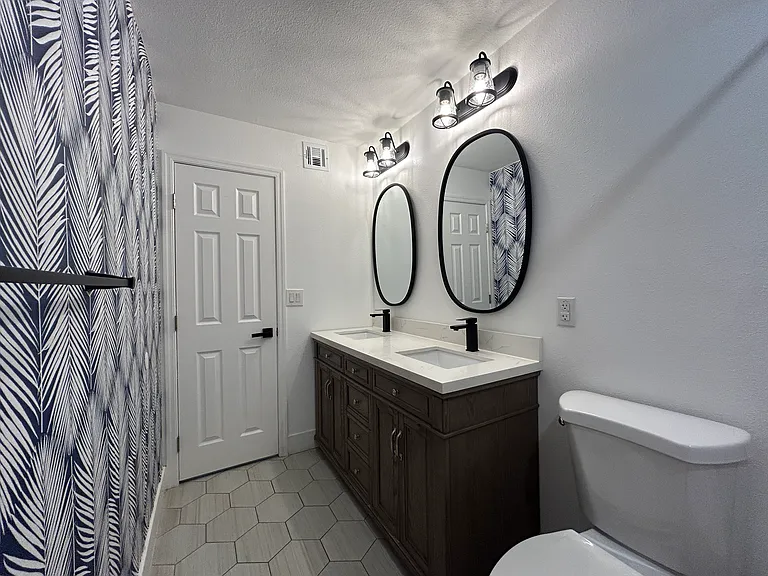 3507 E Claire Dr — Photo 40