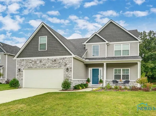 509 Hidden Village Ln, Holland, OH 43528
