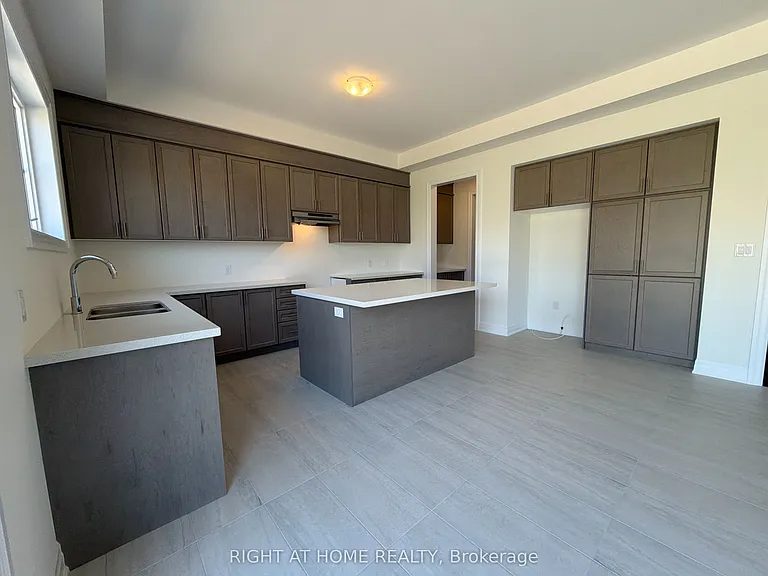 2127 Binbrook Dr — Photo 14