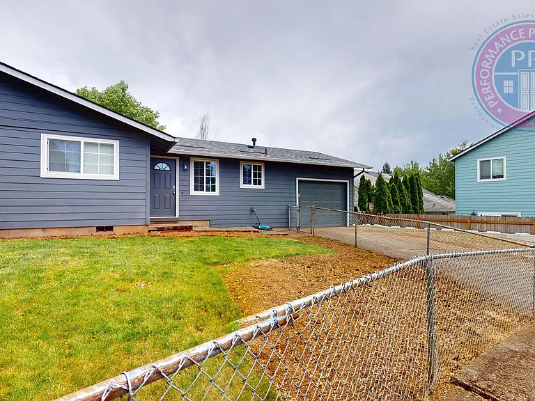 18230 Seaman St — Photo 2