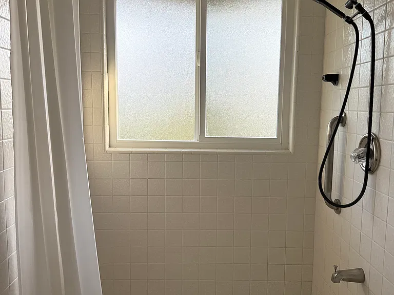 12822 Avenida La Valencia — Photo 26