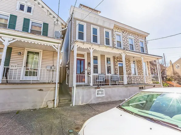 215 N 3rd St, Hamburg, PA 19526