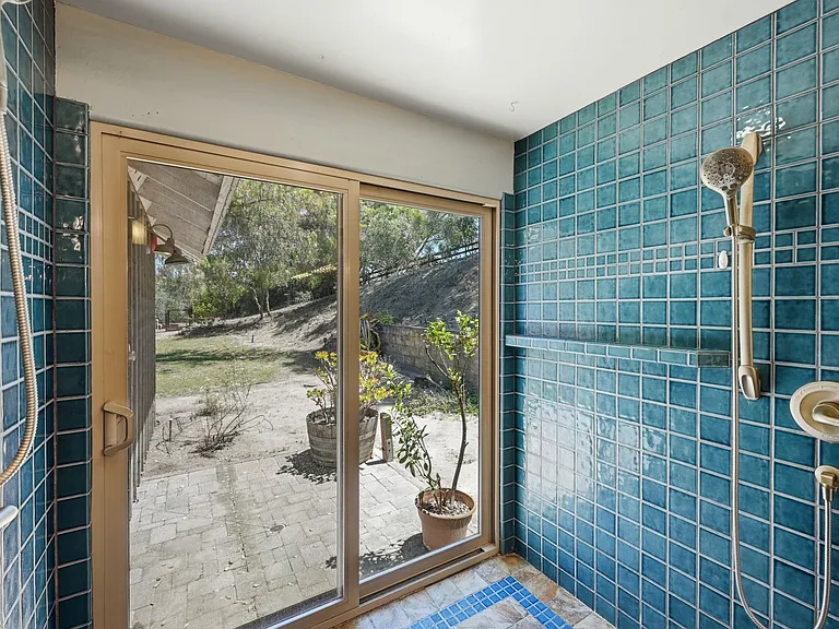 1585 Tecalote Dr — Photo 34