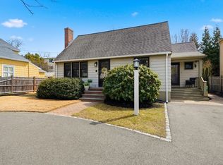 8 Freemont St, Lexington, MA 02421