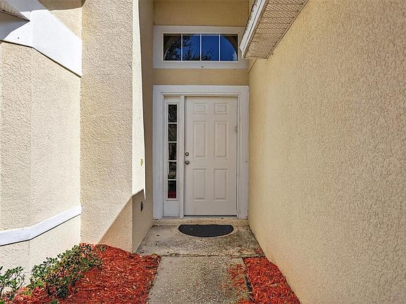5th image of 931 Emerald Green Ct
