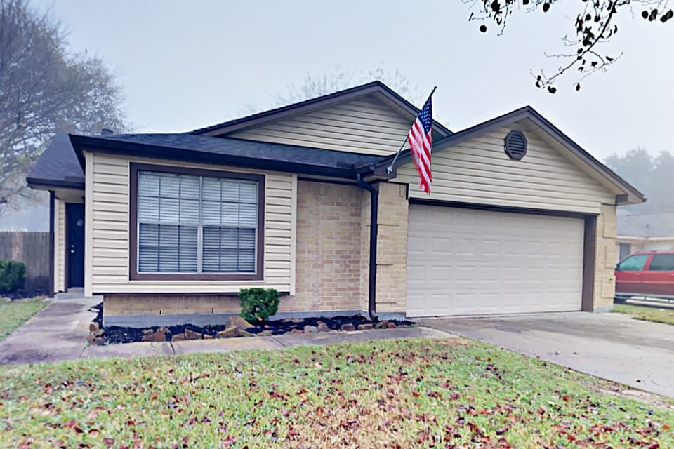 1st image of 4814 Brooklawn Dr