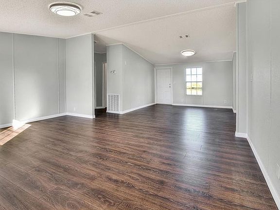 4th image of 6390 Harney St