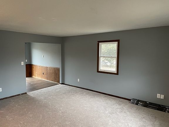 5th image of 5637 Roseworth Ct SE