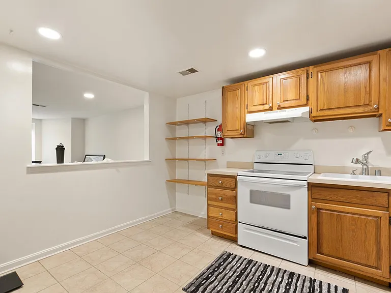 1730 U St NW #1 — Photo 7