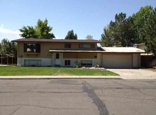 817 Hillside Dr, Elko, NV 89801