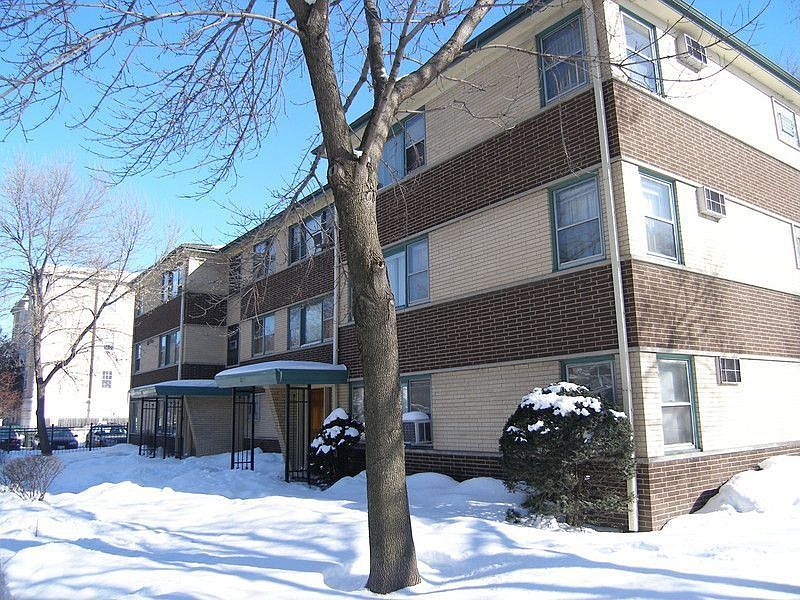 1st image of 833 N Harlem Ave APT 1C