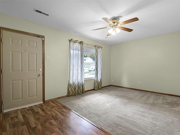 4th image of 2885 W Pasture Dr