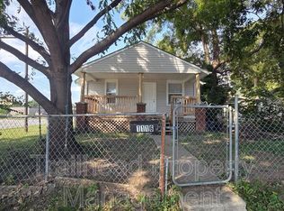 1116 S Woodland Ave, Independence, MO 64050