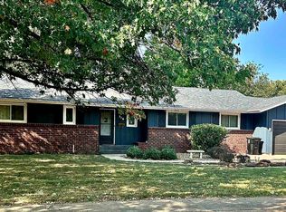 516 Queens Rd, Salina, KS 67401