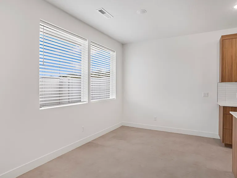 1947 250th S — Photo 4