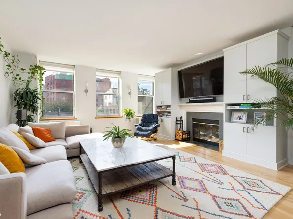 534 Hudson Street image 1 of 8