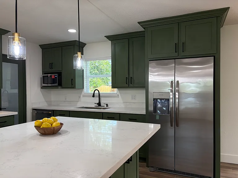 712 Harvey St — Photo 12