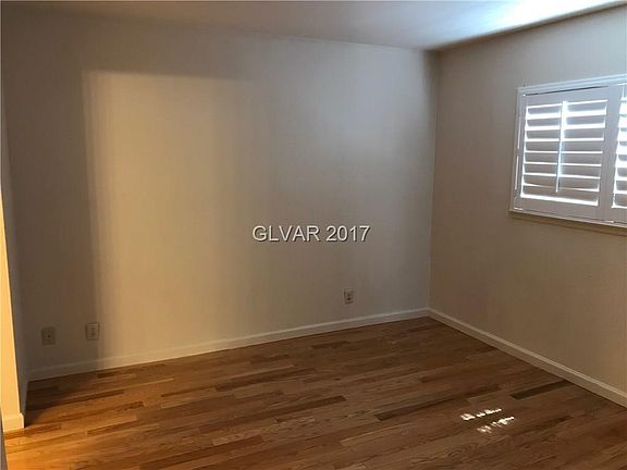5th image of 4121 Gannet Cir Unit 411