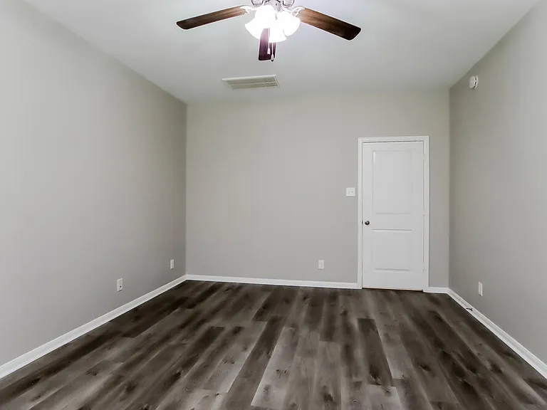 614 Companion Dr — Photo 11