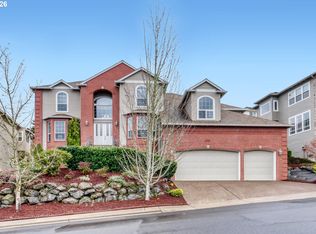 2430 NW Woodrose Dr, Portland, OR 97229
