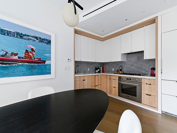 4th image of 180 6th Ave APT 5B