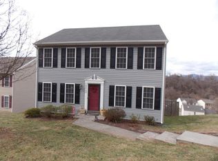 5012 Old Mountain Rd NE, Roanoke, VA 24019