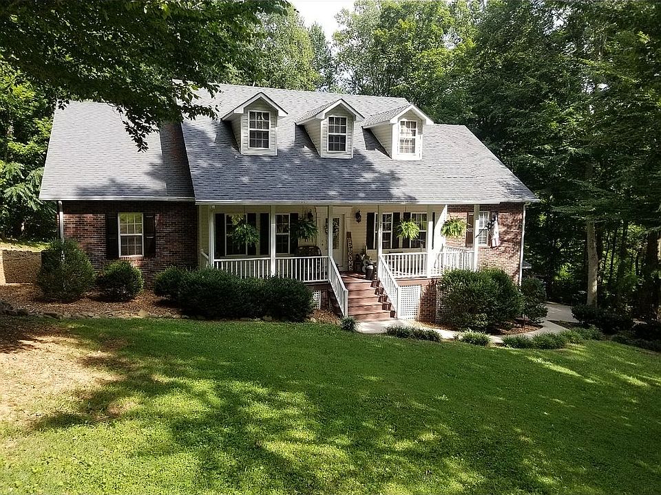 1st image of 3717 Cherokee Dr