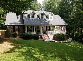 3717 Cherokee Dr, Cookeville, TN 38506