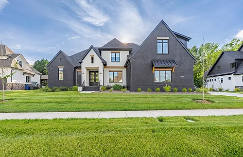 10119 Laurier Ln Photo 1