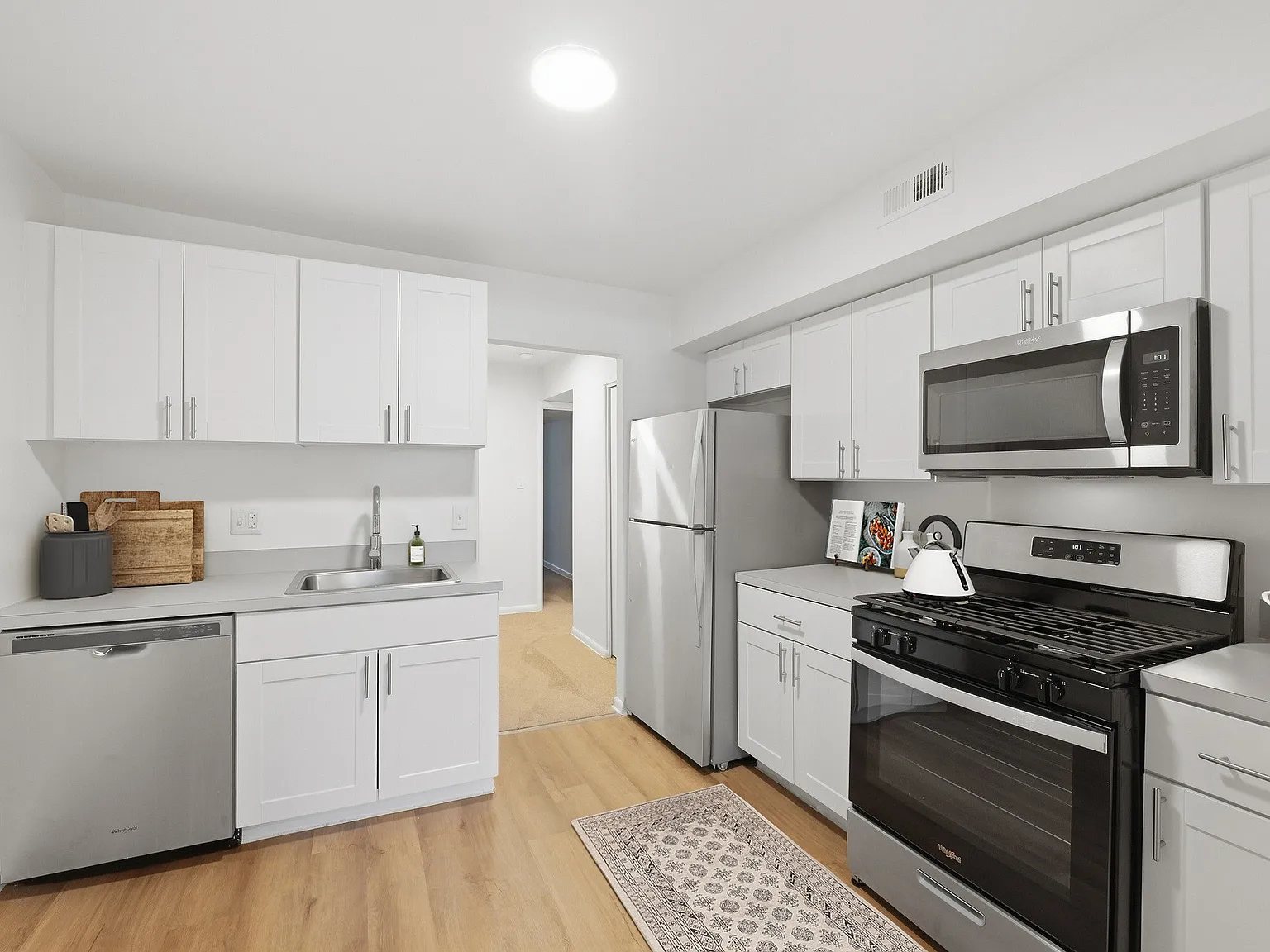 Fairway Apartments — Photo 3