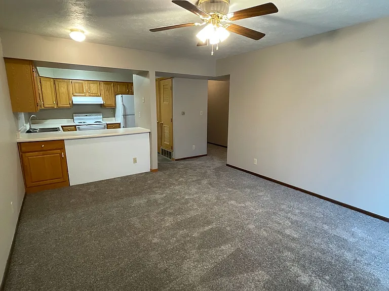 Plaza 93 Apartments — Photo 151
