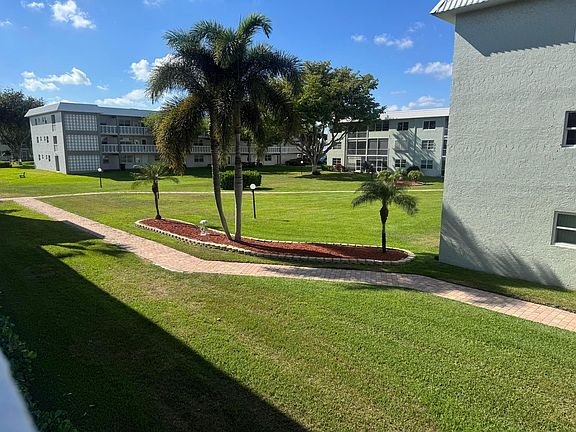 4th image of 9818 Marina Boulevard #1220